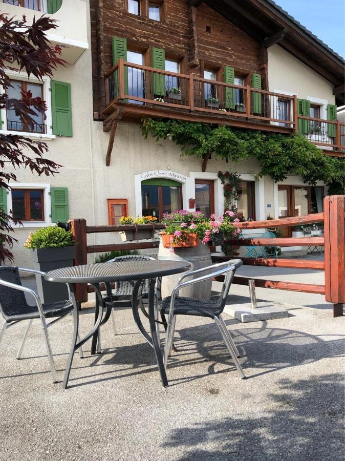 Cafe Cher-Mignon Et Chambres D'Hotes Chermignon-d'en Haut Dış mekan fotoğraf